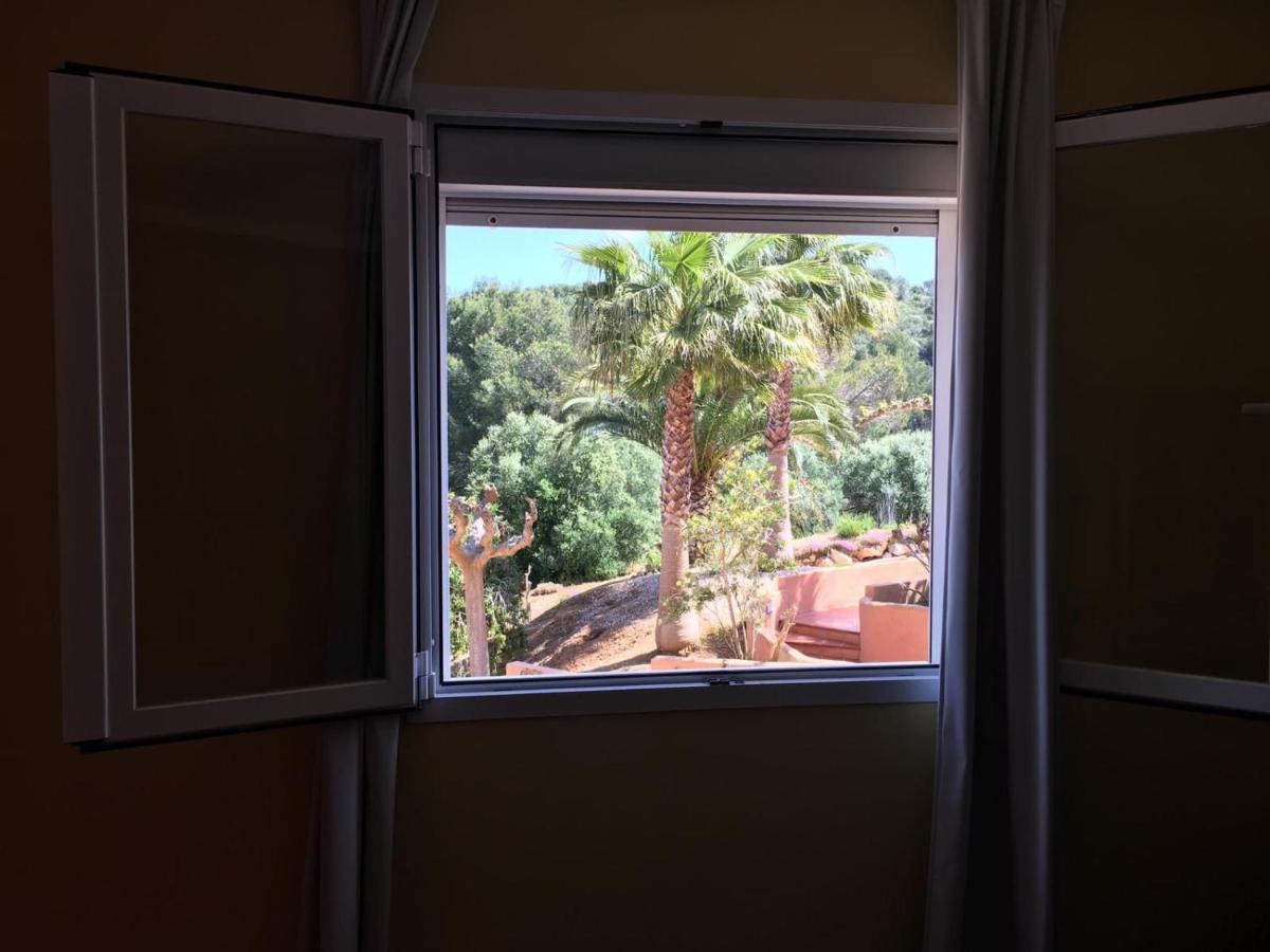 Son Bou By The Sea; Home With A Private Garden Extérieur photo